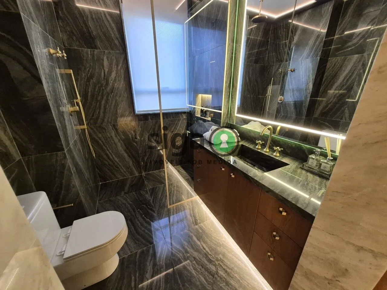 Imagem Apartamento a venda em Moema, com 5 quartos