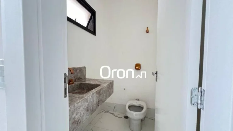 Imagem Casa à venda, 233 m² por R$ 2.250.000,00 - Portal do Sol Garden - Goiânia/GO