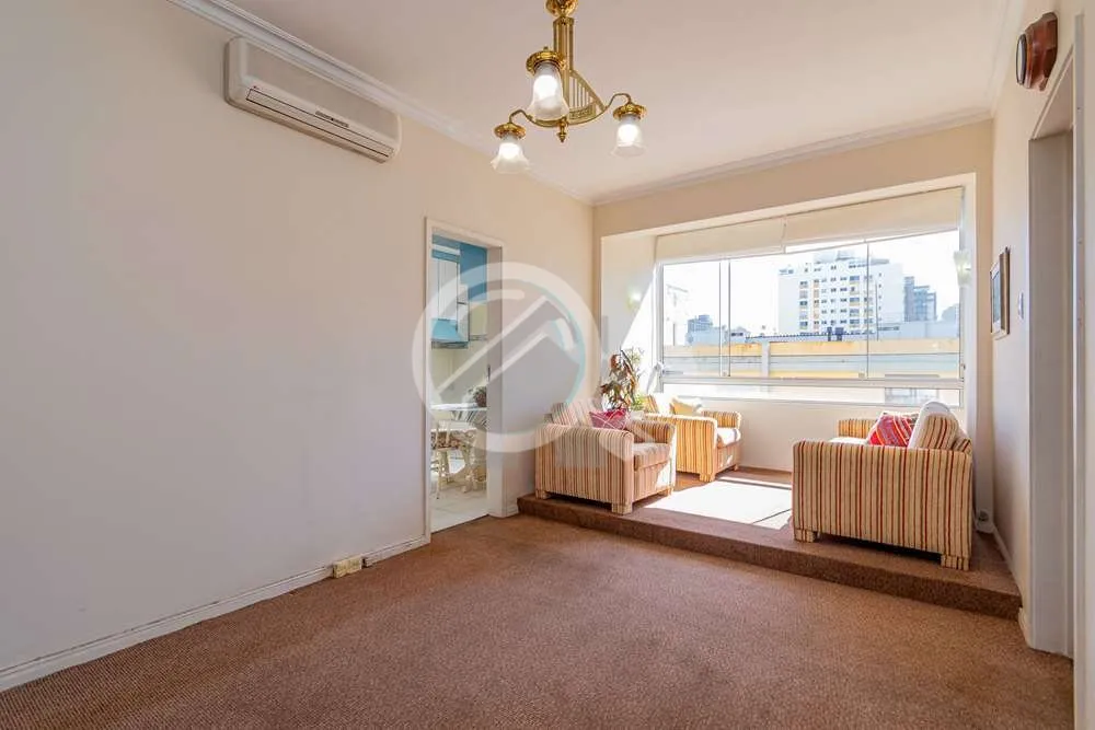 Imagem Este apartamento no andar alto e com seus 103m² iluminado, bem ventilado e uma vista incrível em t...