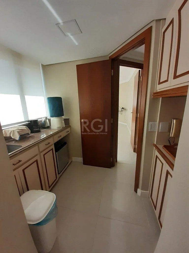 Imagem Conjunto/Sala para Venda - 104.28m², 0 dormitórios, 2 vagas - Menino Deus