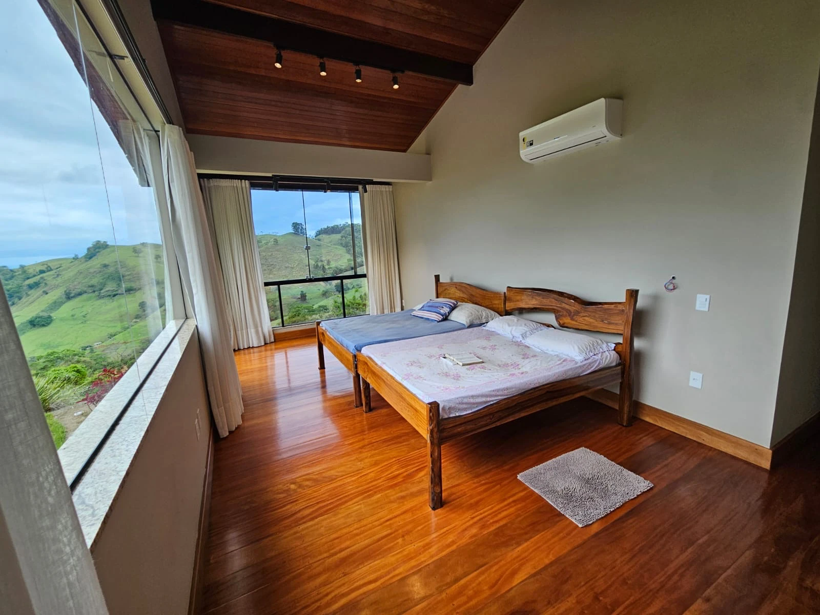 Imagem Casa com 3 Quartos à Venda, 400 metros em Vargem Alta - Vargem Alta