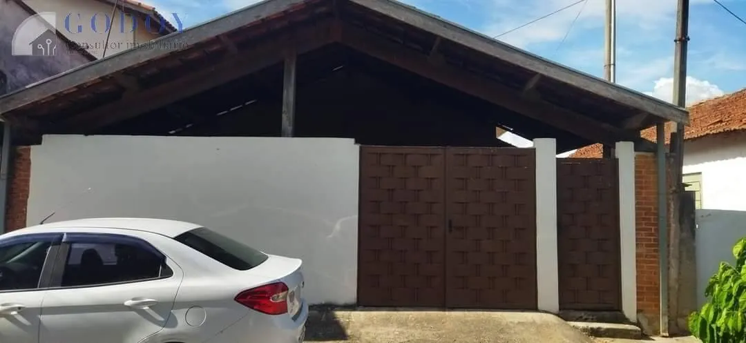 Foto do imóvel Casa para Reforma com 3 Quartos e Terreno de 270m²