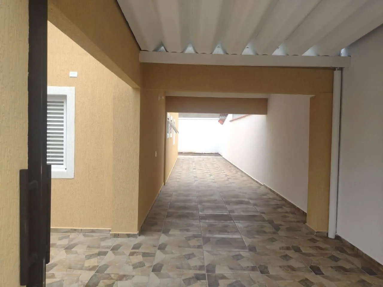 Foto do imóvel Casa à venda 3 Quartos, 1 Suite, 2 Vagas, 258M², Parque São Cristóvão, Taubaté - SP