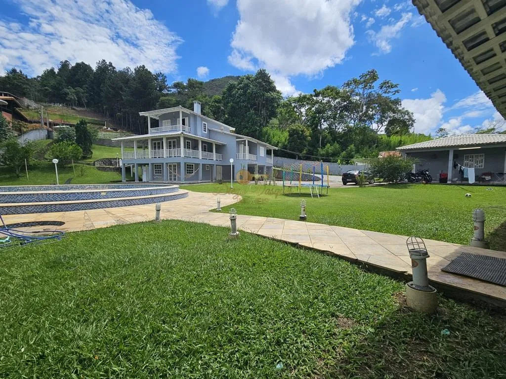 Imagem Casa em Condomínio para Venda em Teresópolis / RJ no bairro Green Valley