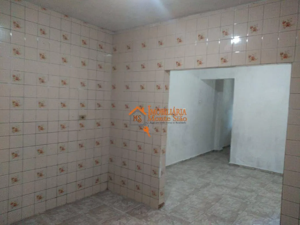 Imagem Sobrado com 3 dormitórios à venda, 250 m² por R$ 373.000,00 - Jardim IV Centenário - Guarulhos/SP