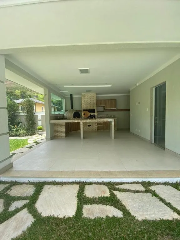 Imagem Casa em Condomínio para Venda em Teresópolis / RJ no bairro Prata