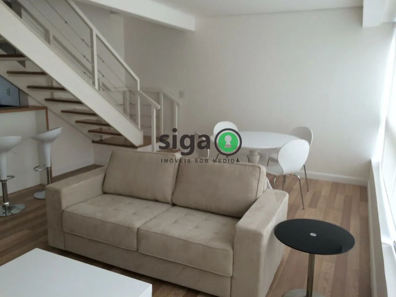 Imagem Apartamento Duplex, 63m², á venda por R$1.280.000 e aluguel por R$ 9.709/mês - Vila Olímpia - SP