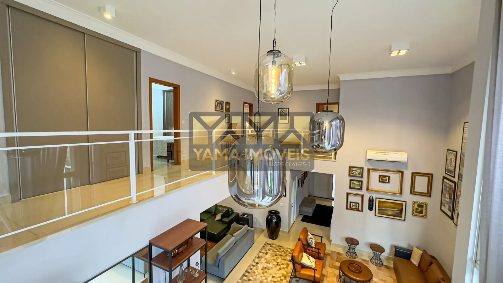 Imagem Condomínio Ipê Amarelo - Casa de Alto Padrão com 4 Suítes, 587 m², Piscina e Espaço Gourmet - Condomínio Ipê Amarelo, Vila do Golfe