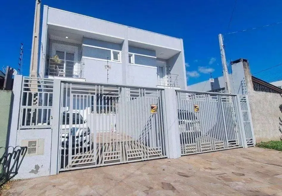 Imagem Casa / 3 Dormitórios / 1 Suíte / Pátio / Churrasqueira / Mobiliado / 2 Vagas / Igara / Canoas / RS