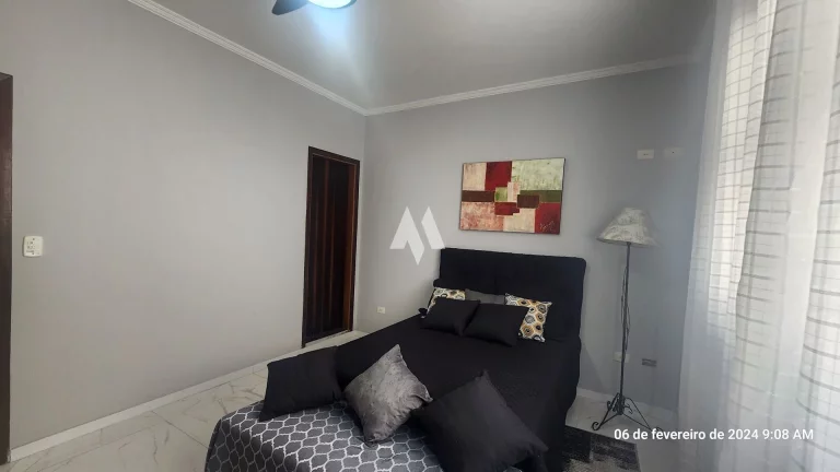 Imagem Viva com Conforto e Estilo em um Sobrado de Três Andares!