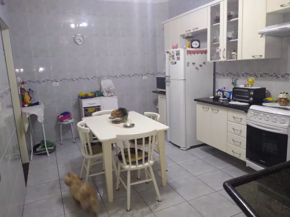 Imagem Sobrado com 3 Quartos e 3 banheiros à Venda, 126 m² por R$ 750.000