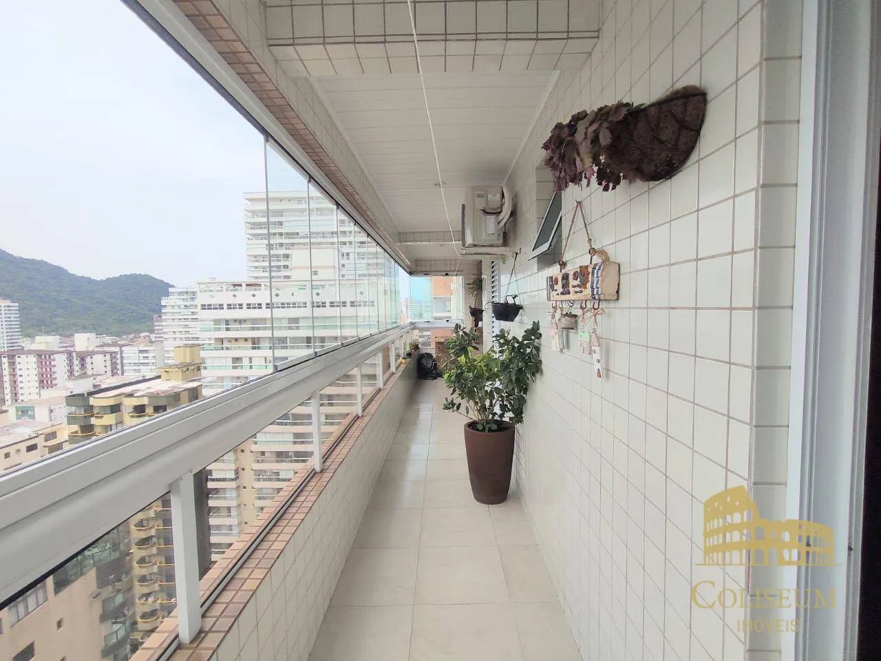 Imagem Apartamento com 3 dormitórios à venda, 138 m² por R$ 1.350.000,00 - Canto do Forte - Praia Grande/SP