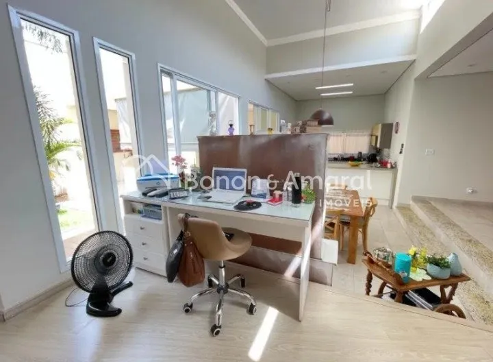 Imagem Casa em Condomínio em Valinhos, com 195m² de área construída, por R$ 1.500.000,00.