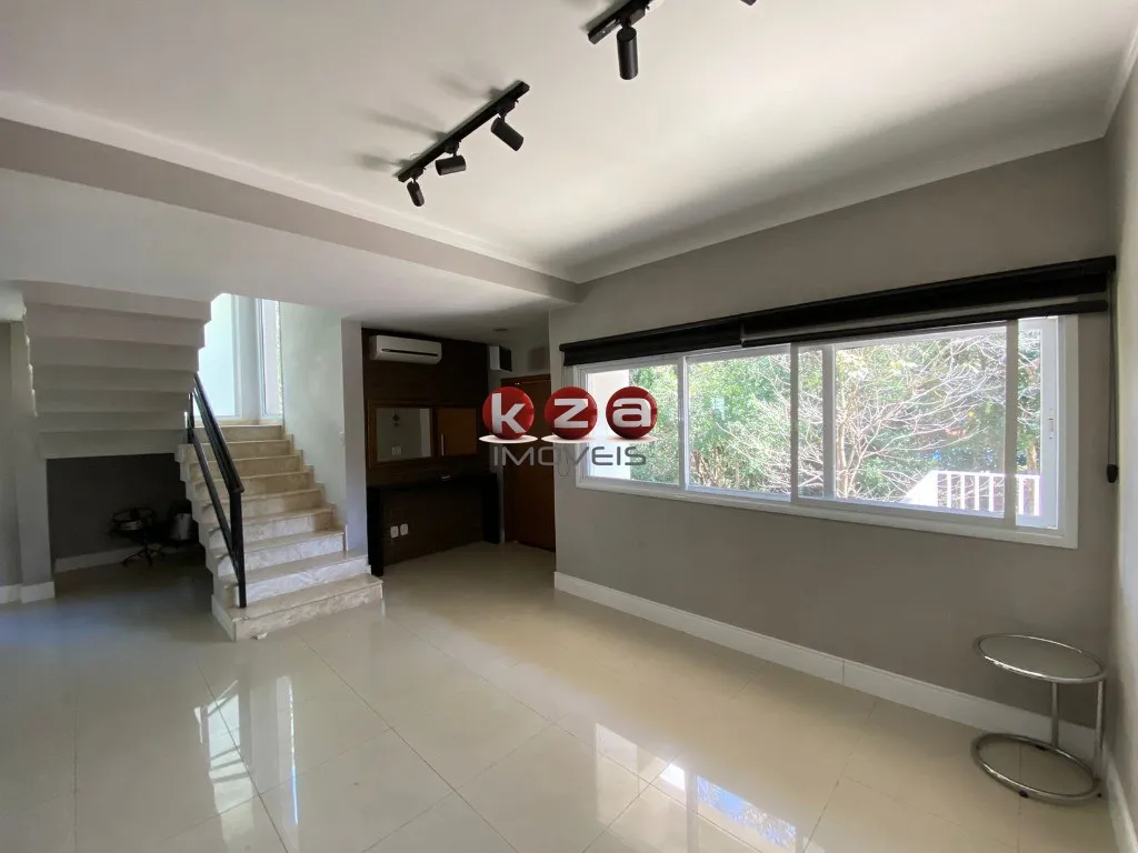 Imagem Imperdível Casa de Luxo a venda no Condomínio Villagio Capriccio em Louveira- 3 Suítes, 3 Salas, 5 Banheiros, 4 Vagas e piscina - 277m².