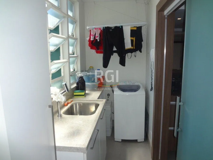 Imagem Cobertura para Venda - 267m², 3 dormitórios, sendo 1 suites, 2 vagas - Menino Deus