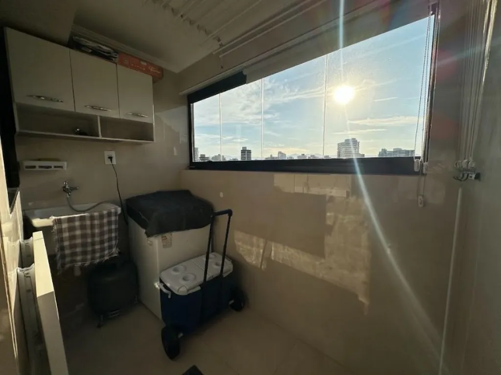 Imagem APARTAMENTO COM 133,00 m² - CANTO DO FORTE - PRAIA GRANDE SP