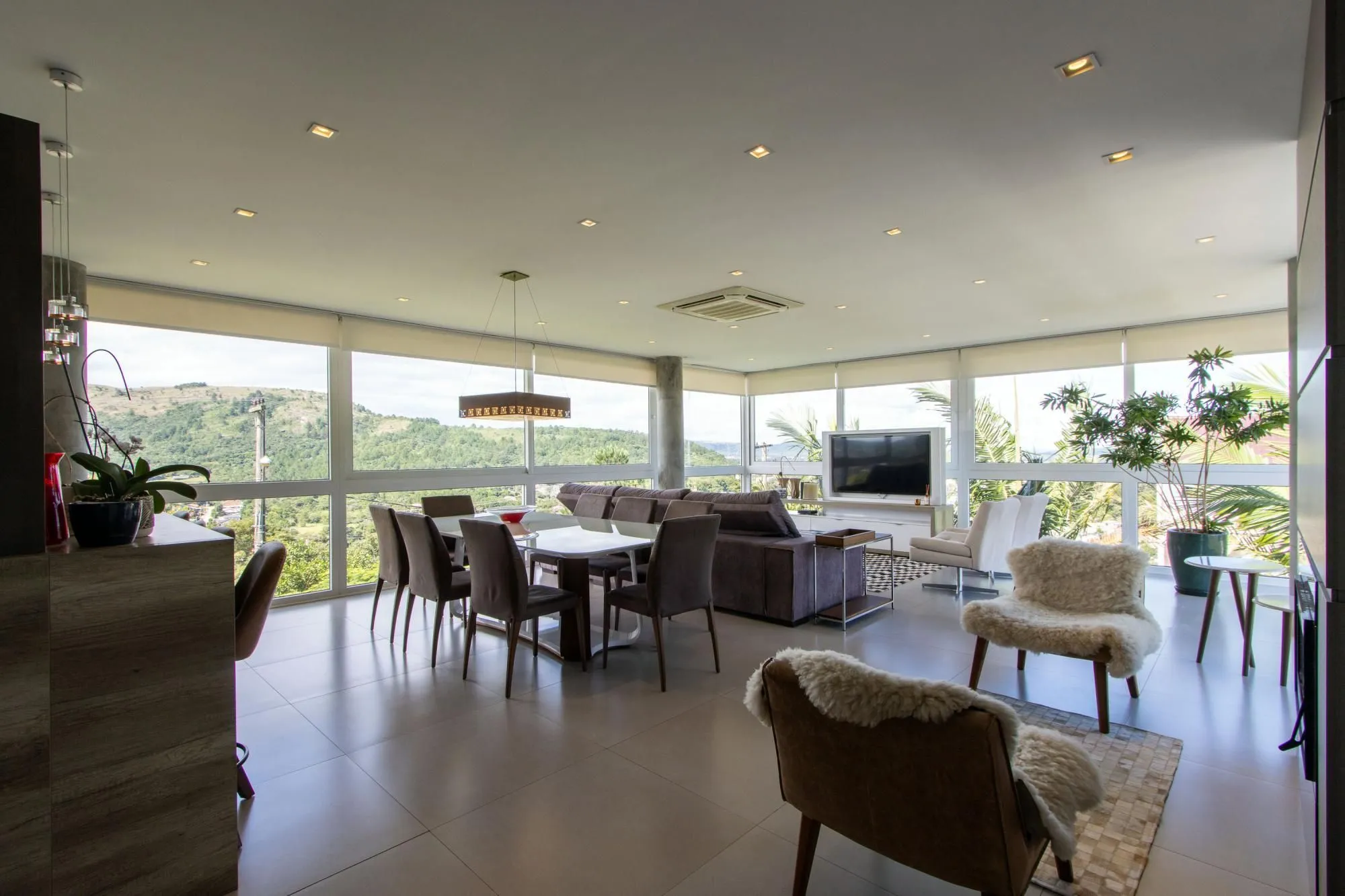 Imagem Luxuosa Casa em Condomínio de Alto Padrão com vista para Guaiba