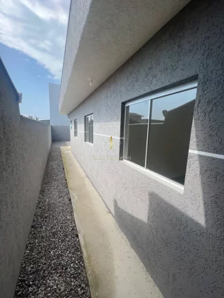 Imagem Casa em Guaratuba, Bairro Coroados 200 metros do mar, com Piscina.