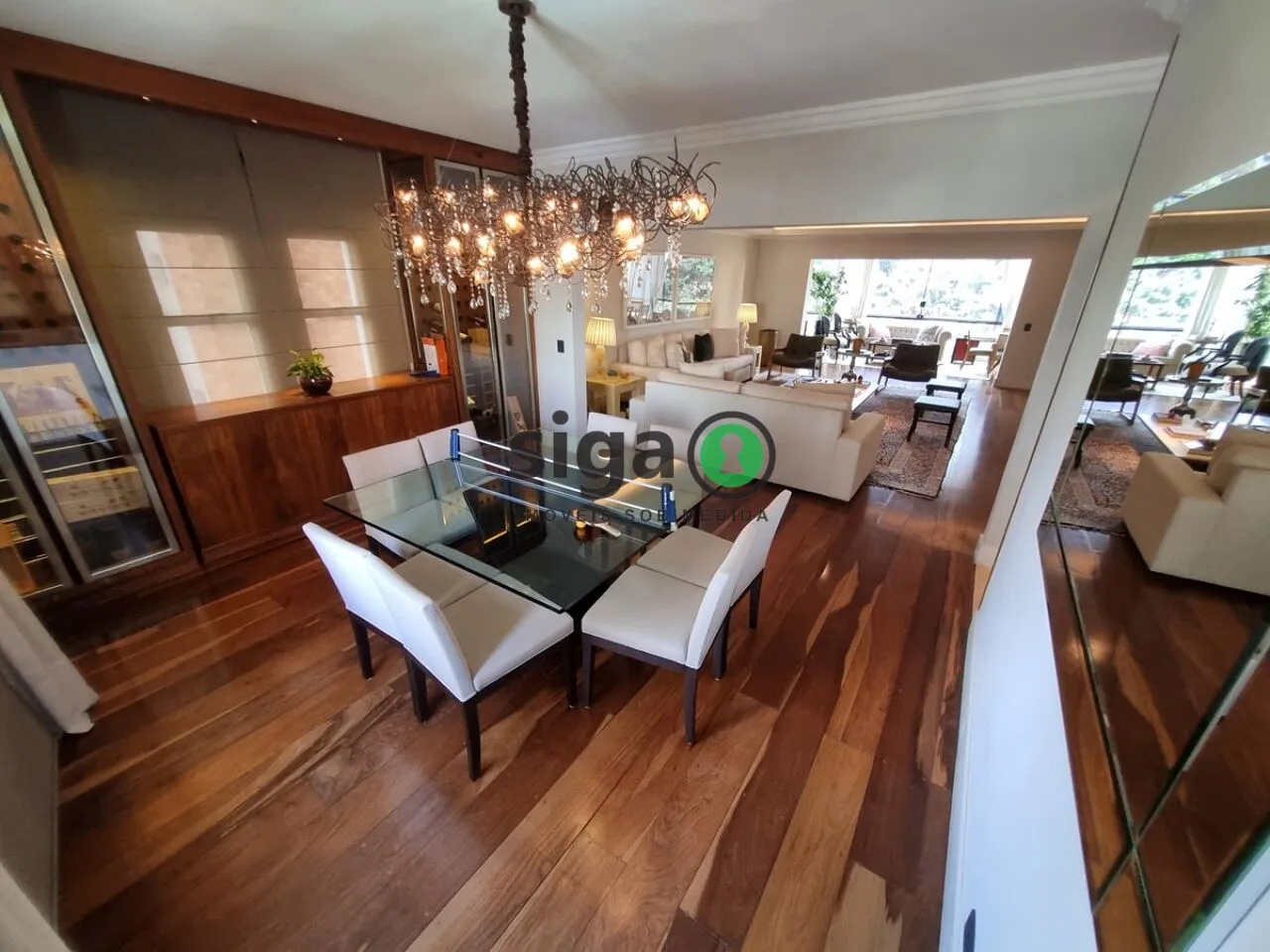 Imagem Apartamento a Venda Moema Pássaros com 4 quartos