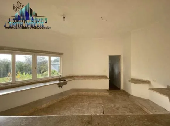 Imagem CASA CLÁSSICA, AT 3.500 m² ! 5 sts, piscina, salão! P/ REFORMAR