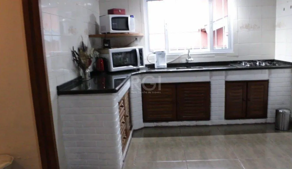 Imagem Casa para Venda - 300m², 5 dormitórios, sendo 2 suites, 4 vagas - Bela Vista