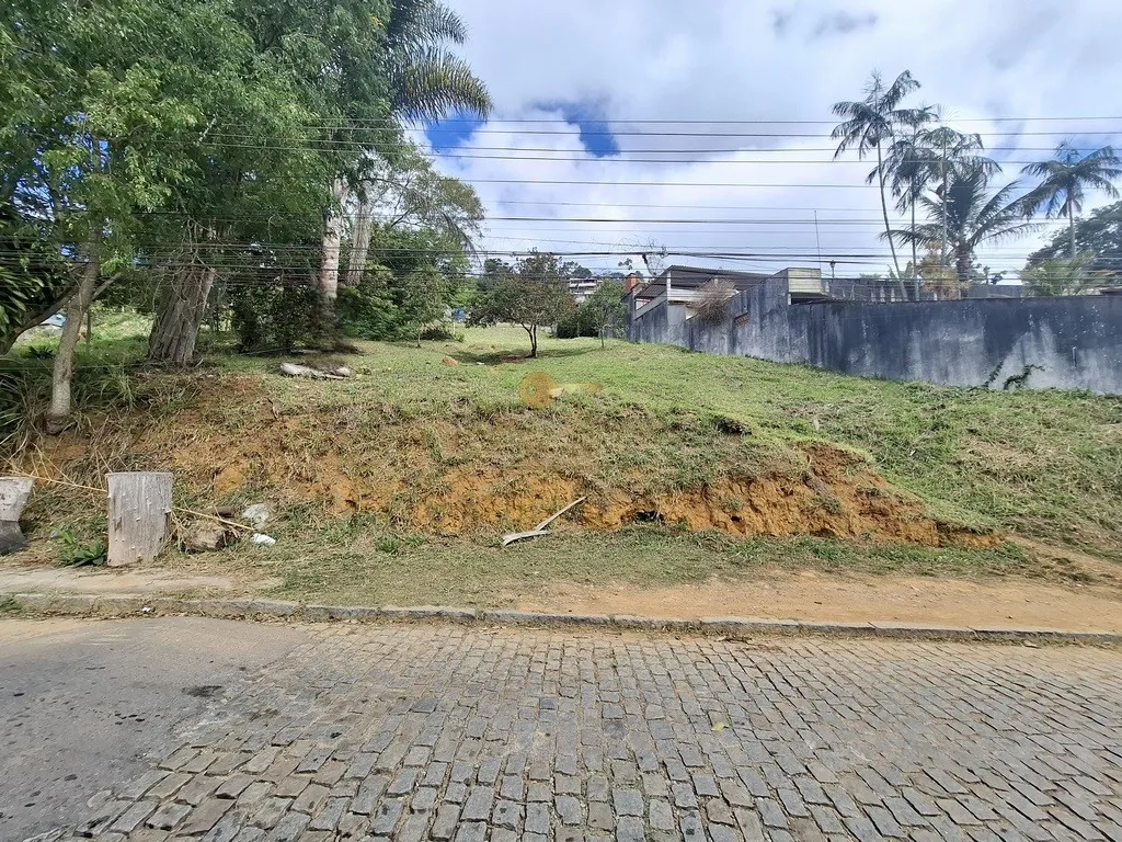 Foto do imóvel Terreno para Venda em Teresópolis / RJ em Rua Álvaro Alvim