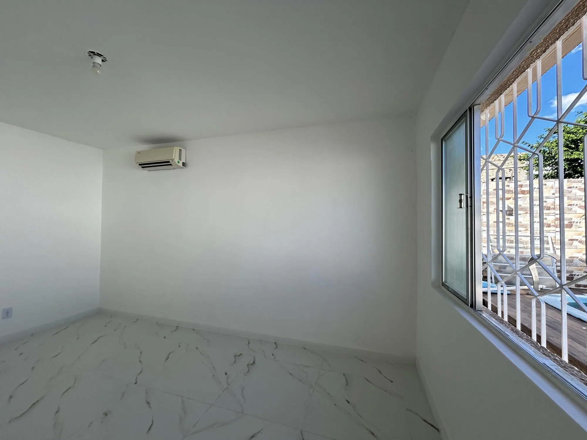 Imagem CASA TÉRREA À VENDA - HARMONIA - CANOAS / RS