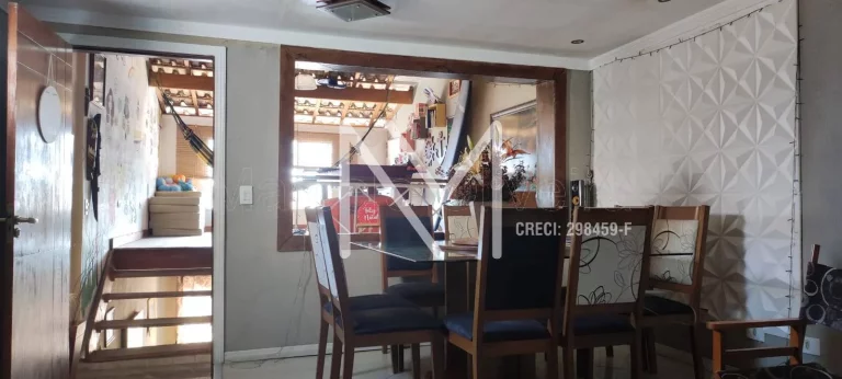 Imagem Casa à Venda 4 Quartos 2 Suítes 180m² - Centro SJC