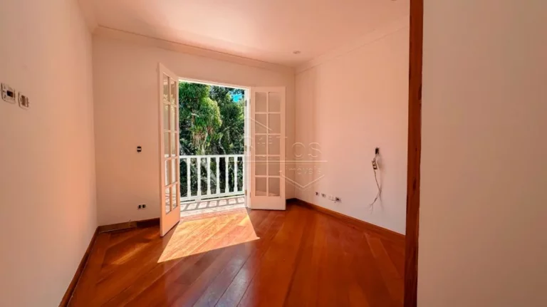 Imagem Casa de Condomínio em Campos do Jordão