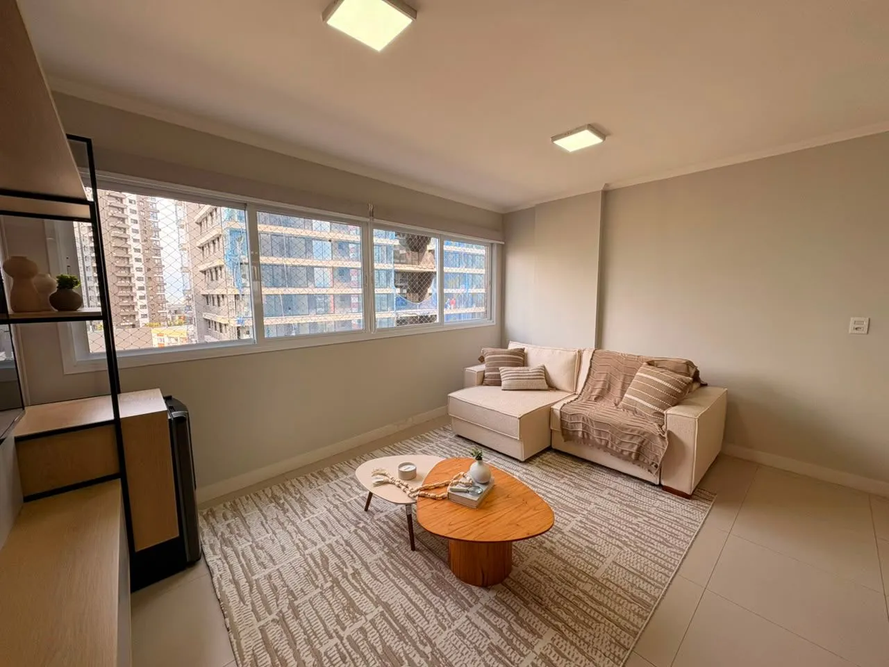 Imagem Apartamento à venda em Torres, Predial, com 2 quartos, 73.11m2