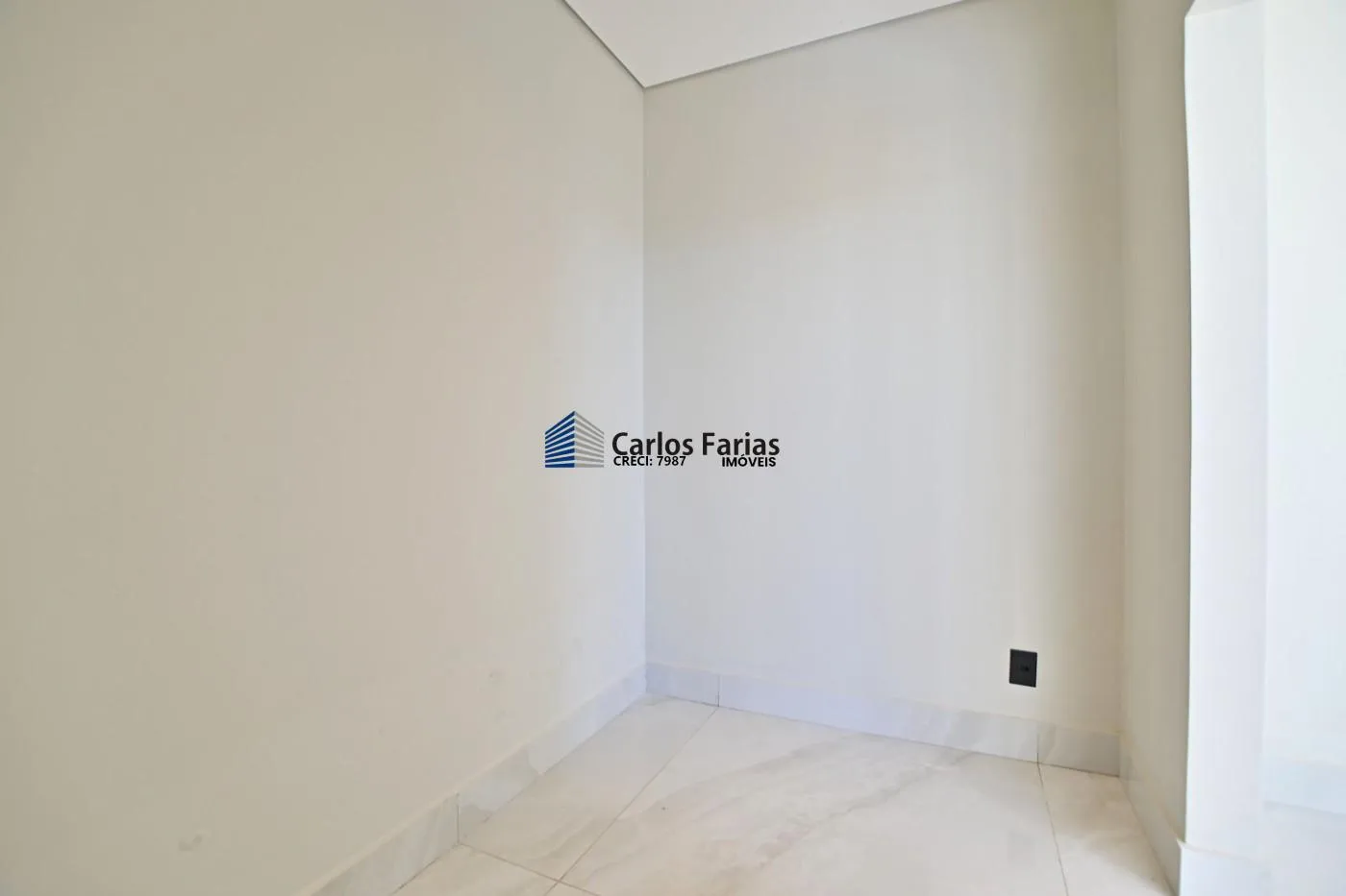 Imagem Casa em Condomínio para Venda em Brasília, Setor Habitacional Tororó (Jardim Botânico), 3 dormitórios, 3 suítes, 5 banheiros, 2 vagas