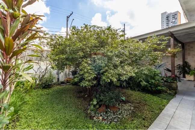 Imagem Casa Térrea 300m² 3 Dormitórios 5 Vagas com jardim e Área Gourmet Edícula