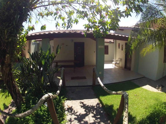 Foto do imóvel Casa a 50 metros do mar com um belo jardim