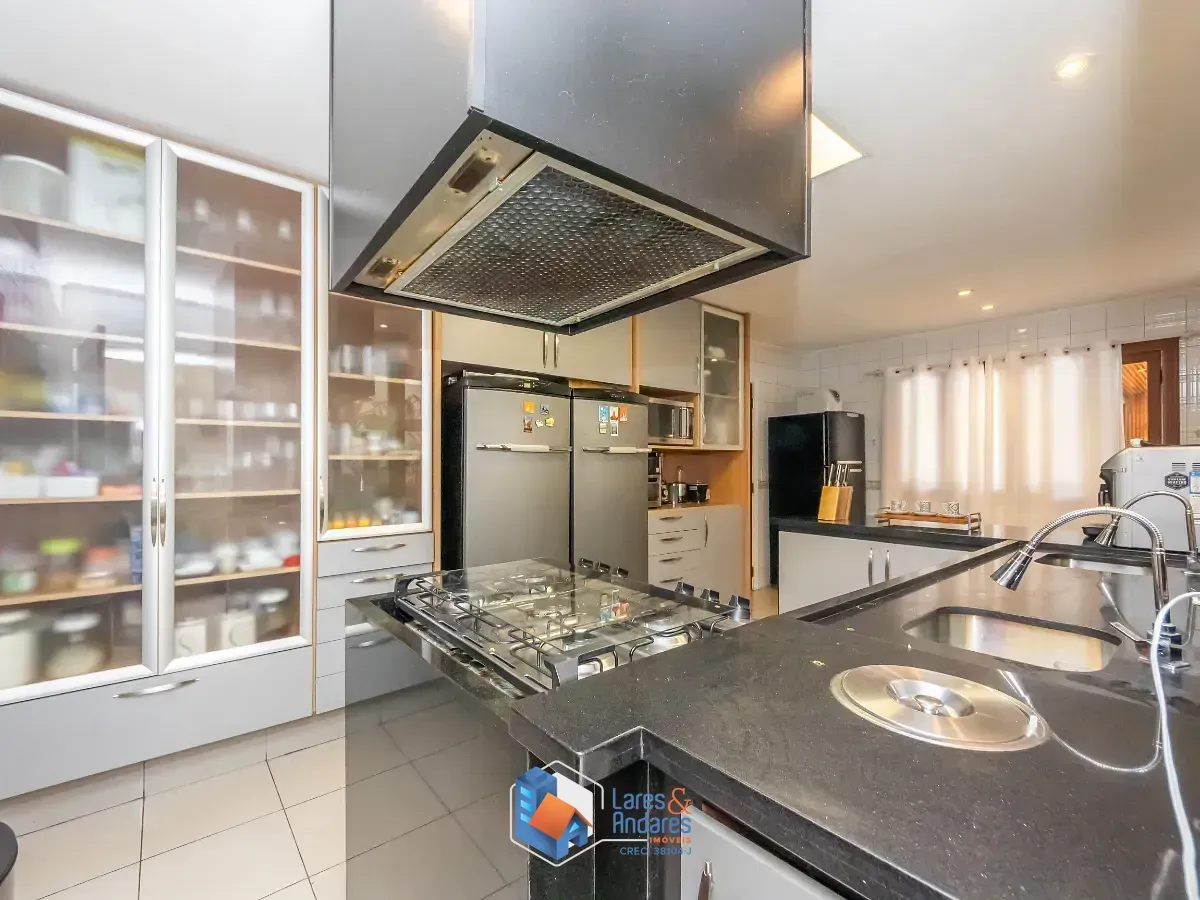 Imagem Casa no condomínio Condominio Vila Verde para venda com 5 quartos, sendo 4 suítes, 550m²