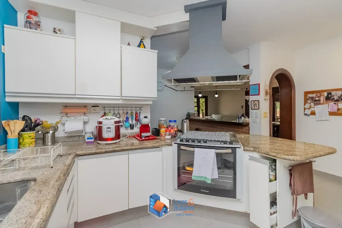 Imagem Casa no condomínio Clube Castelo para venda com 3 quartos, sendo 2 suítes, 306m²