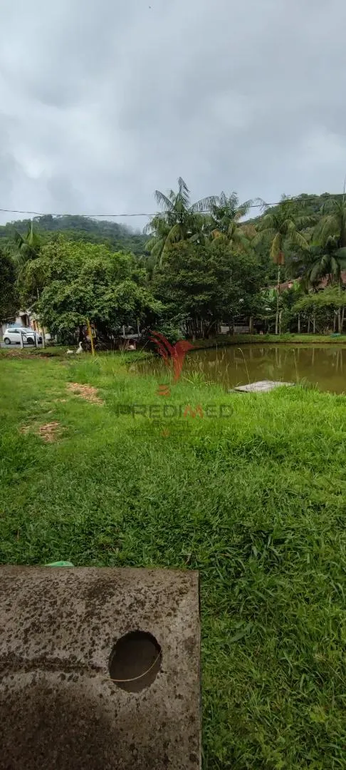 Imagem Chácara em Blumenau. Com rancho em construção. Lagoa com água. Poço artesiano. Pomar