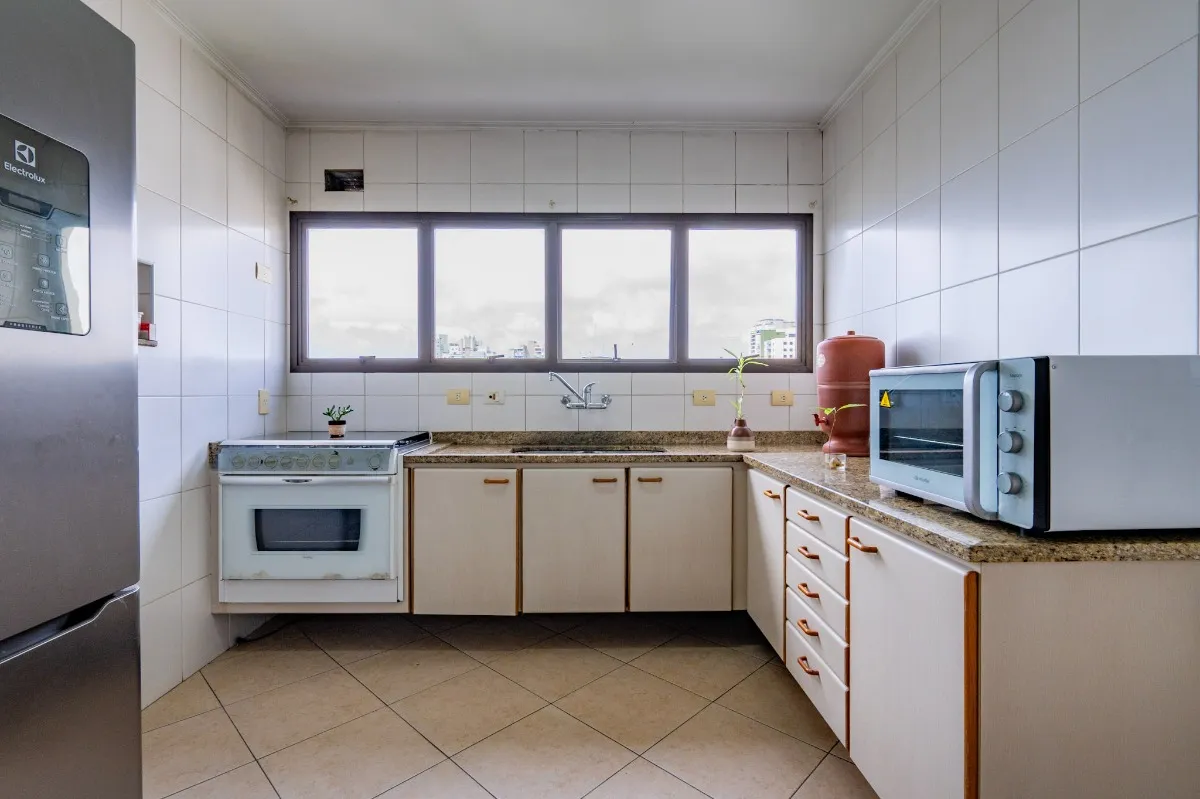 Imagem Apartamento para venda em Vila Andrade com 4 quartos, sendo 3 suítes, 200m2