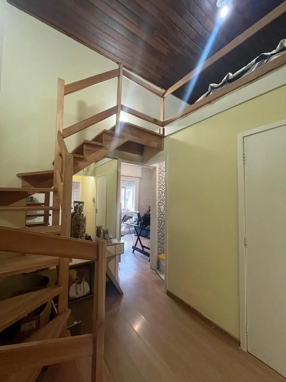 Imagem **Cobertura com 2 Quartos e Churrasqueira na Glória, Porto Alegre - Oportunidade Única!**