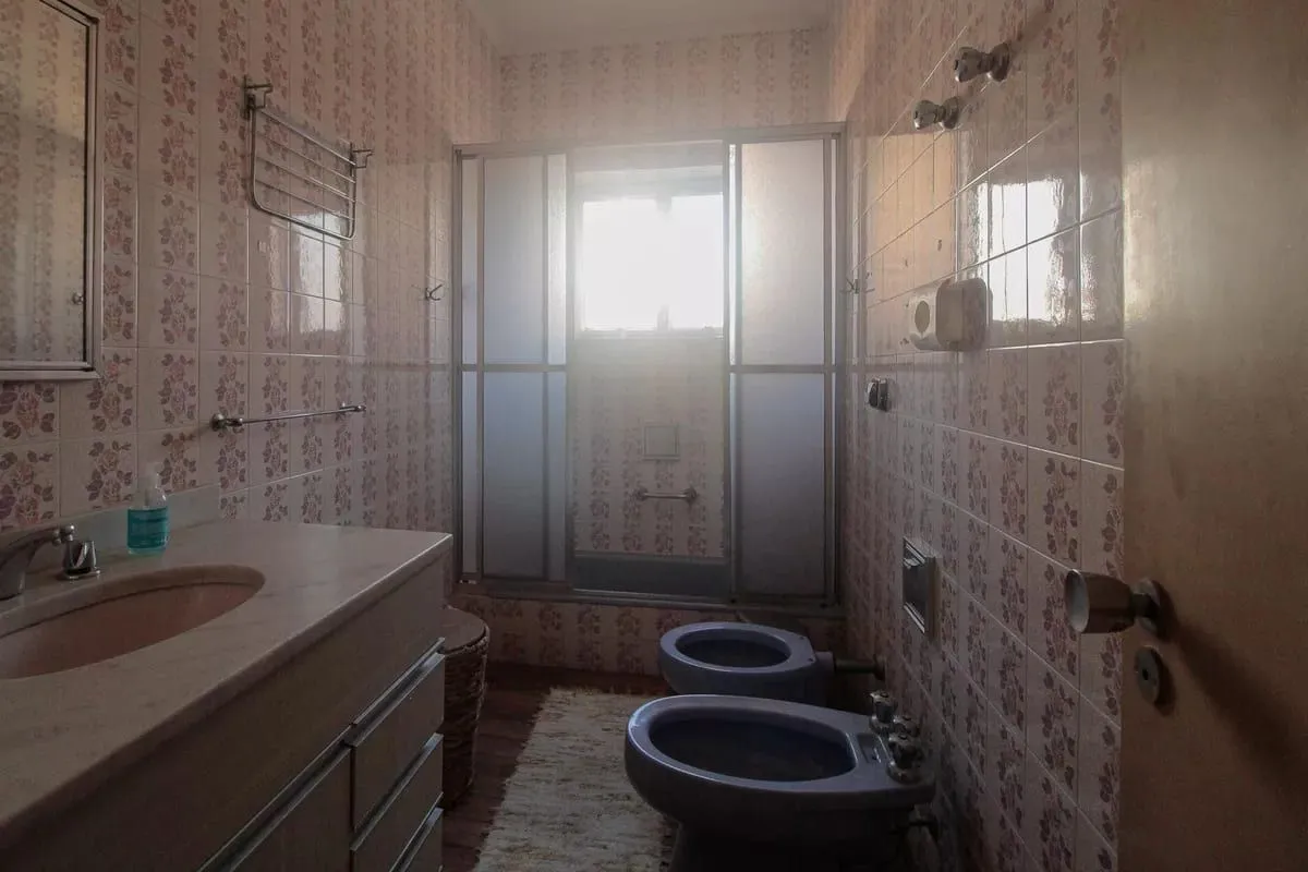 Imagem Vende-se apartamento com 4 quartos (1 suíte), 204 m² e 2 vagas - Rio Branco