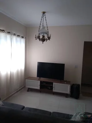 Imagem Chácara em Piracaia - 204m², 3 Dormitórios, em Condomínio