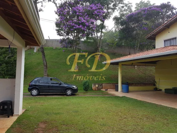 Imagem Chácara em Condomínio Fechado.