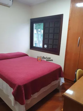 Imagem Sobrado com 3 dormitórios à venda, 202 m² por R$ 850.000,00 - Vila Floresta - Santo André/SP