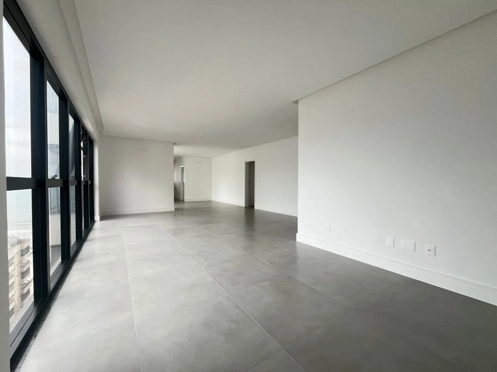 Imagem Apartamento com vista para o mar à venda com 207m2 por R$ 4.000.000,00