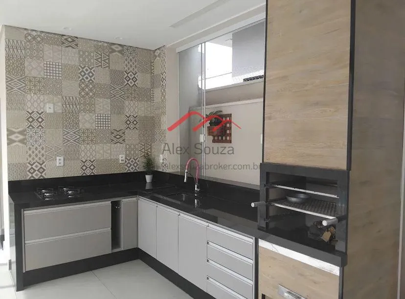 Imagem Sobrado em Condomínio para Venda em Sumaré, Residencial Real Parque Sumaré, 3 dormitórios, 1 suíte, 3 banheiros, 4 vagas