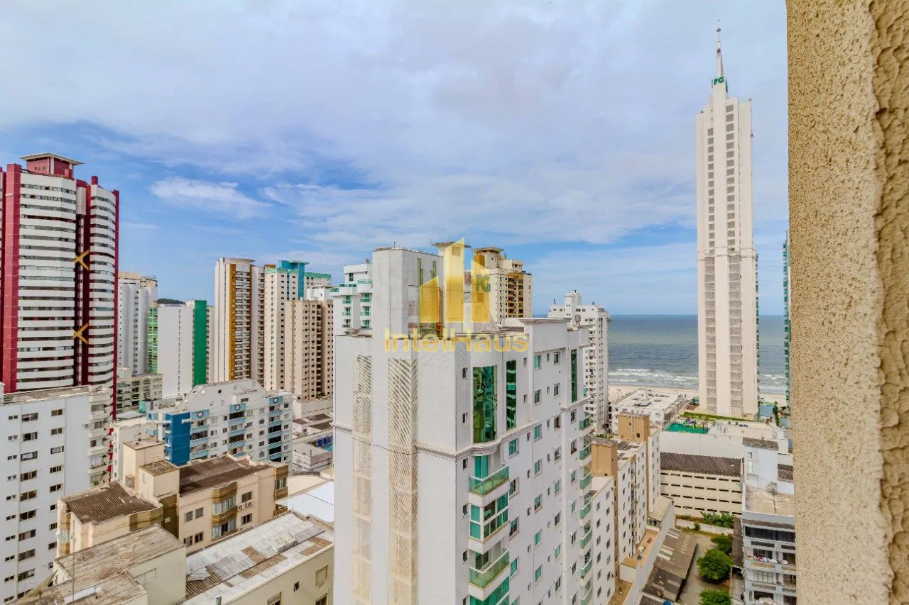 Imagem Descubra o Luxo Clássico no Edifício Villa Alba: Seu Refúgio Exclusivo em Balneário Camboriú!
I...