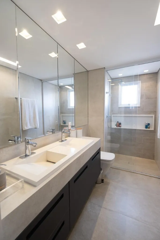 Imagem Imperdível apartamento de 3 suítes na Vila Mariana, São Paulo-SP, com 164m² e 3 vagas de garagem. Próximo ao Parque Ibirapuera!