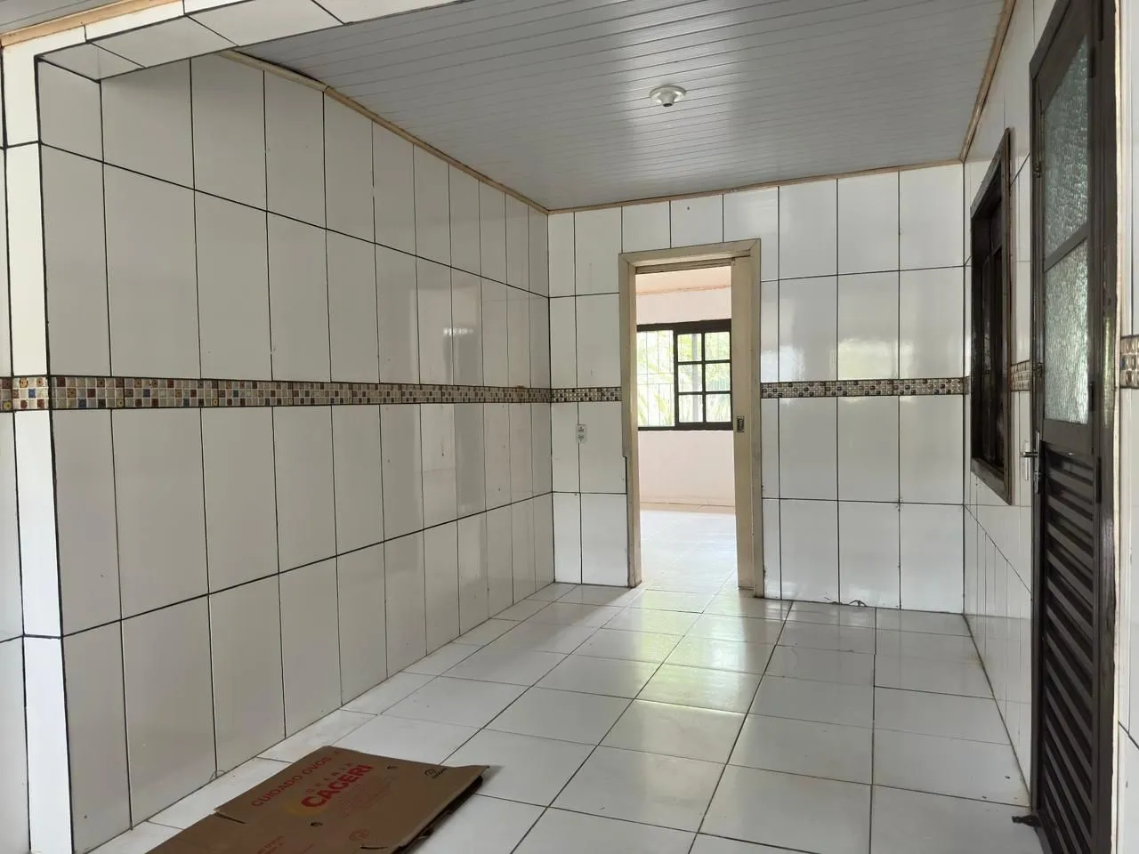 Imagem Casa com 3 dormitórios e edicula para venda e locação no bairro Belém Novo