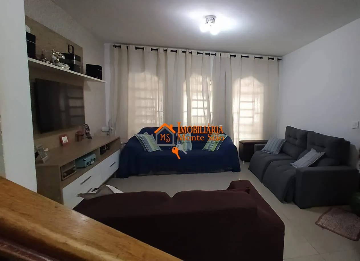 Imagem Sobrado com 3 dormitórios à venda, 247 m² por R$ 650.000,00 - Picanço - Guarulhos/SP