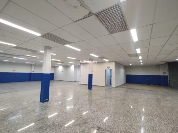 Imagem Salão comercial com 712m2 de área total em São Bernardo do Campo.