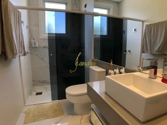 Imagem Sobrado em condomínio fechado mobiliado e decorado piscina aérea com borda infinita